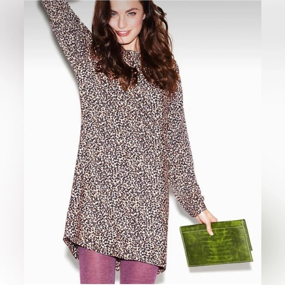 LOFT Dresses & Skirts - Ann Taylor Loft long sleeve Peach Multi Color cheetah Print Shift Dress